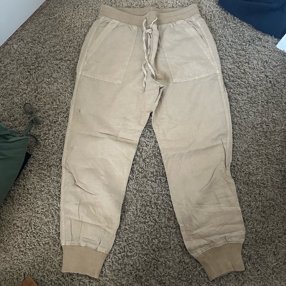 Size Medium GAP joggers, good condition